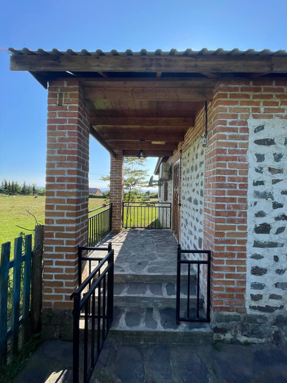 House 5 — The Meadow