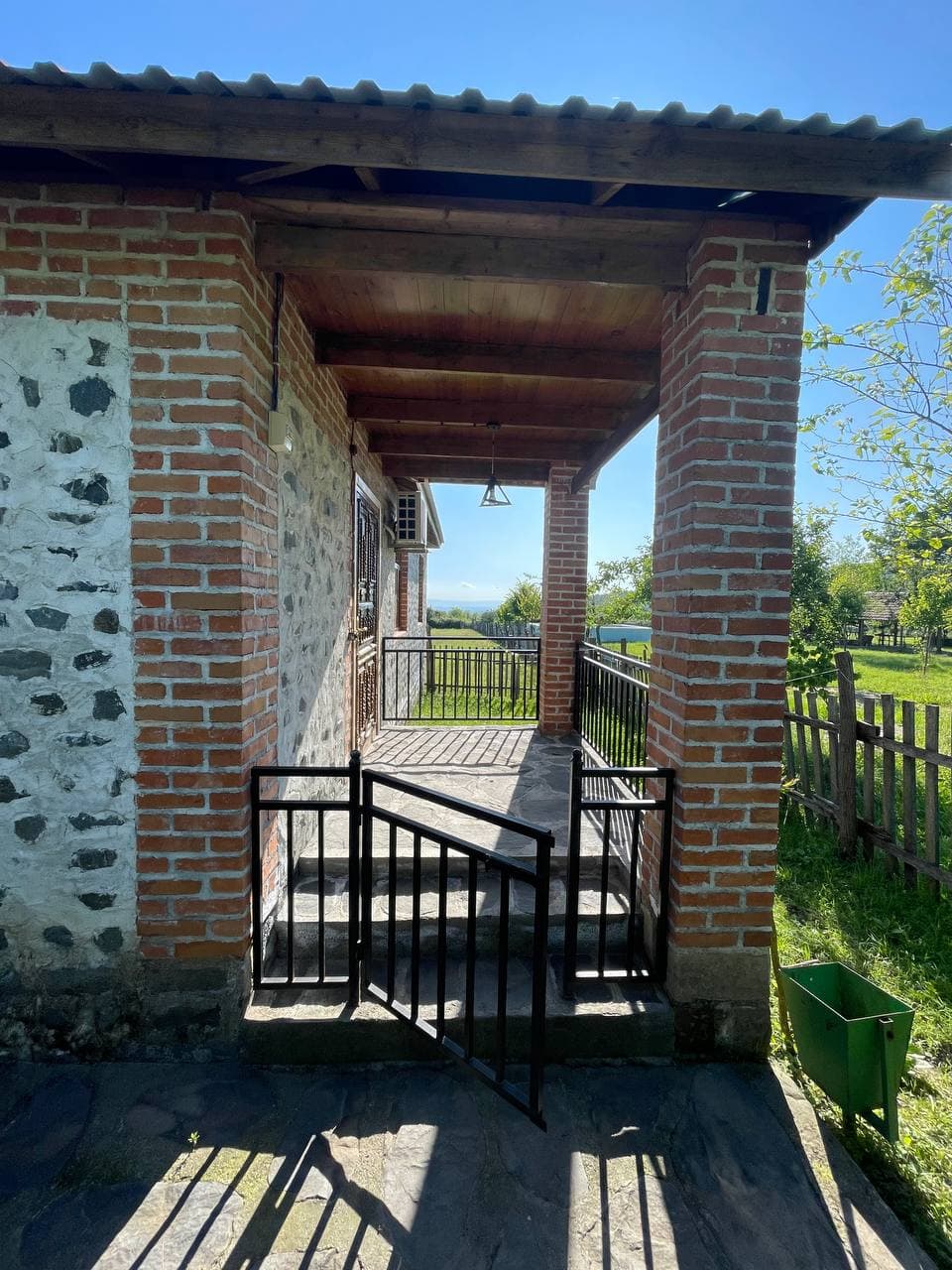 House 6 — The Lodge